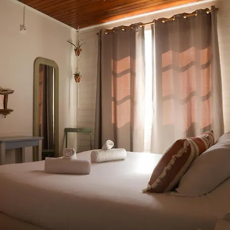 Evasion בית אירוח *